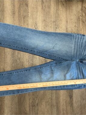 Eddie Bauer Medium Blue Denim Jeans with Lime Stitching